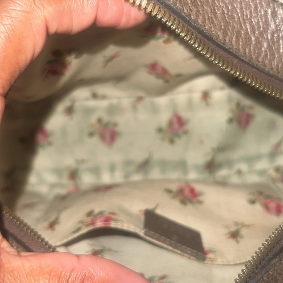 GUCCI CROSSBODY - Picture 9 of 17